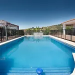 Casa Con Piscina La Madriguera בית נופש אסטפונה